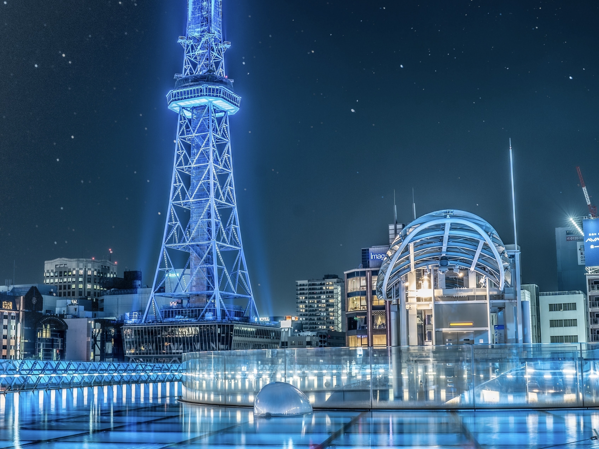 栄の街はクリスマスモードです☆レガーレカフェでもクリスマスパーティを開催します♪ 栄駅2分コワーキングスペース･レンタルスペース･PC作業